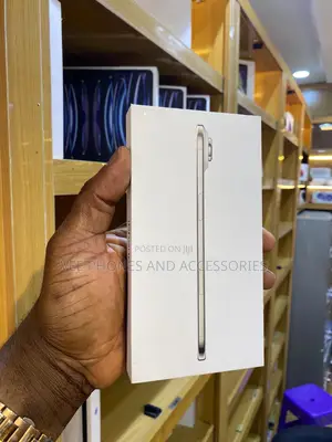 New Apple iPhone Air 256 GB Silver