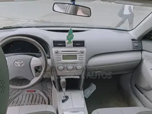 Toyota Camry 2010 Gray