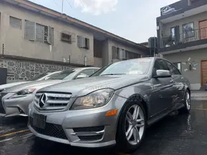 Mercedes-Benz C300 Luxury 4Matic Sedan AWD (3.5L 6cyl 7A) 2013 Silver