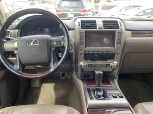 Lexus GX 2017 Maroon