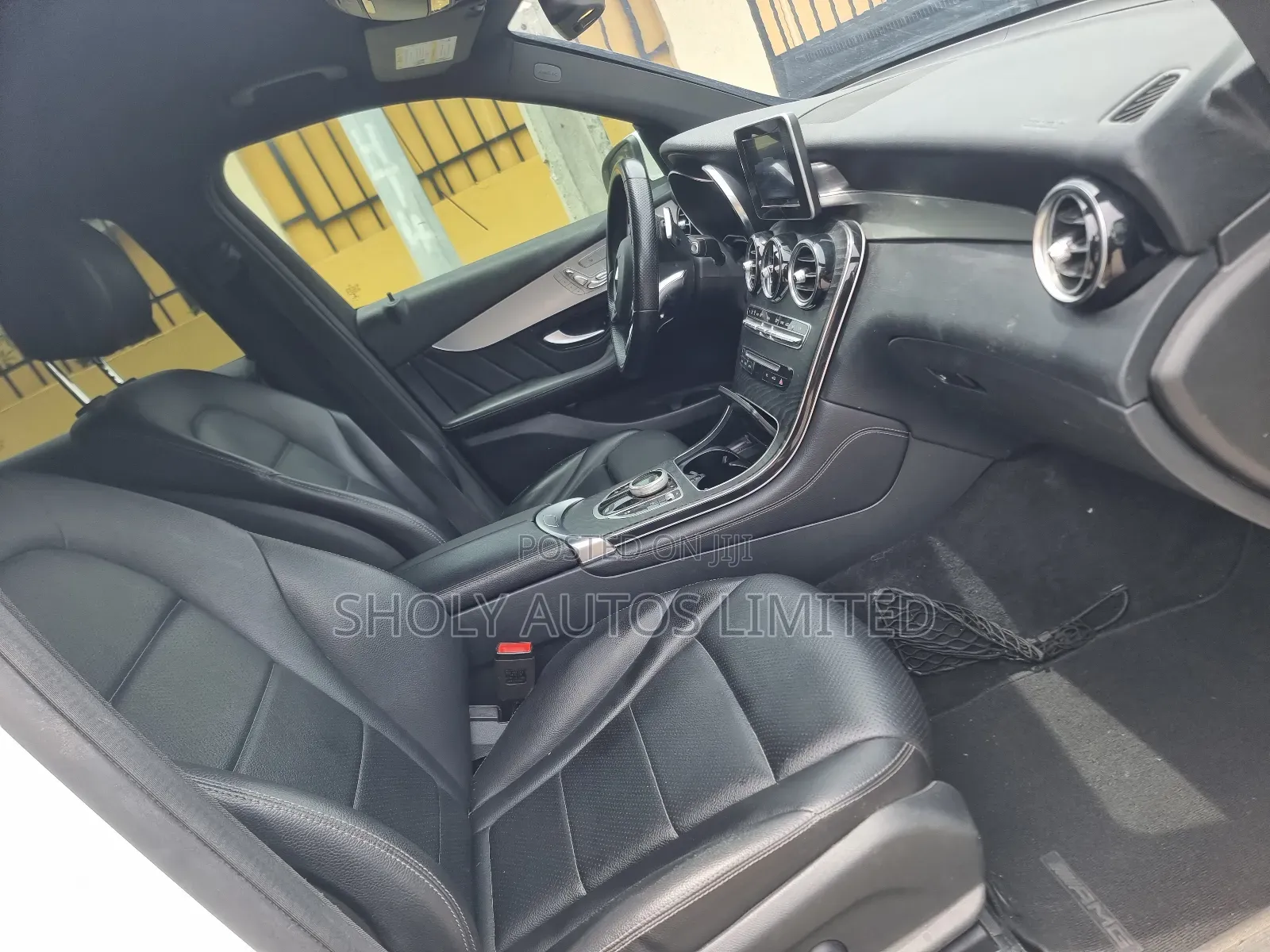Mercedes-Benz GLC-Class 2019 White