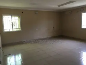 3bdrm Apartment in Valley View Estate for rent