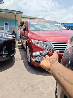 Toyota Venza 2011 Red