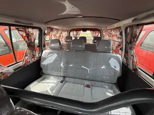 Toyota HiAce 2004 Red