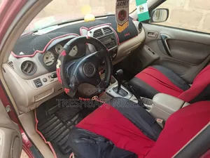 Toyota RAV4 Automatic 2004 Red