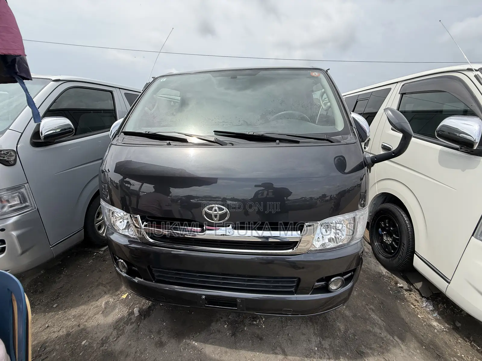 Toyota HiAce 2013 Grey