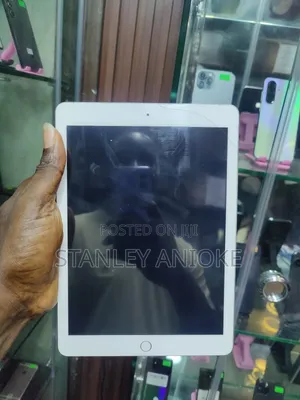Apple iPad 10.2 (2019) 32 GB Silver