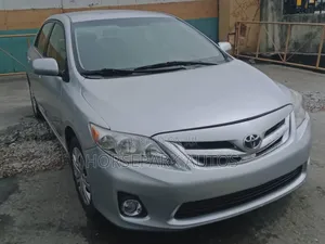 Toyota Corolla 2013 Silver