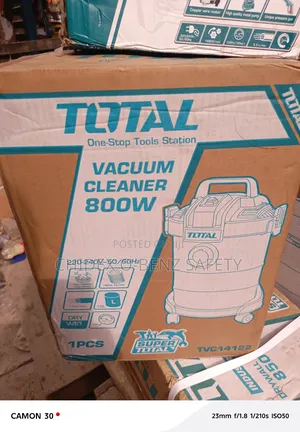 12l Total Vacuum Cleaner 800w