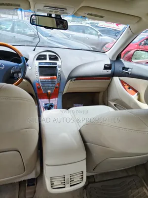 Lexus ES 350 2011 Red