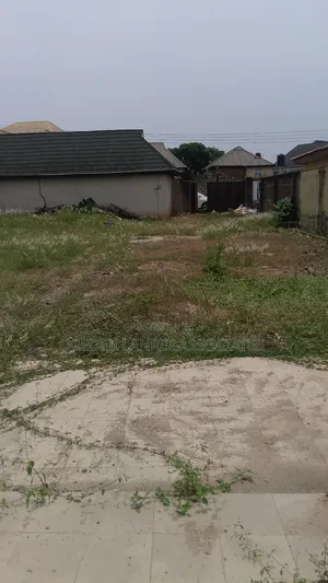 2units Of Multi-useful 32.85ft By 123 Ft Land In An Excellent Location