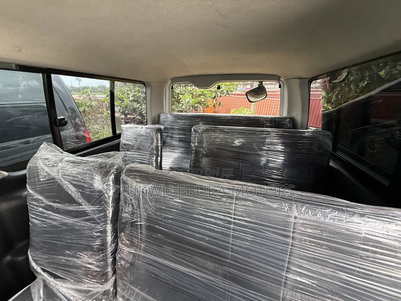 Toyota HiAce 2012 Silver