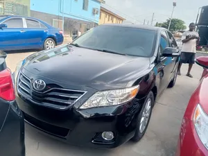 Toyota Camry XLE V6 4dr Sedan (3.5L 6cyl 6AM) 2010 Black