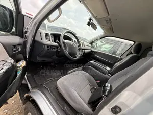 Toyota HiAce 2012 Silver