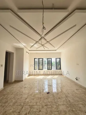 3bdrm Apartment in Ikeja Gra for sale