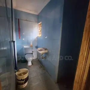 4bdrm Bungalow in Akobo for sale