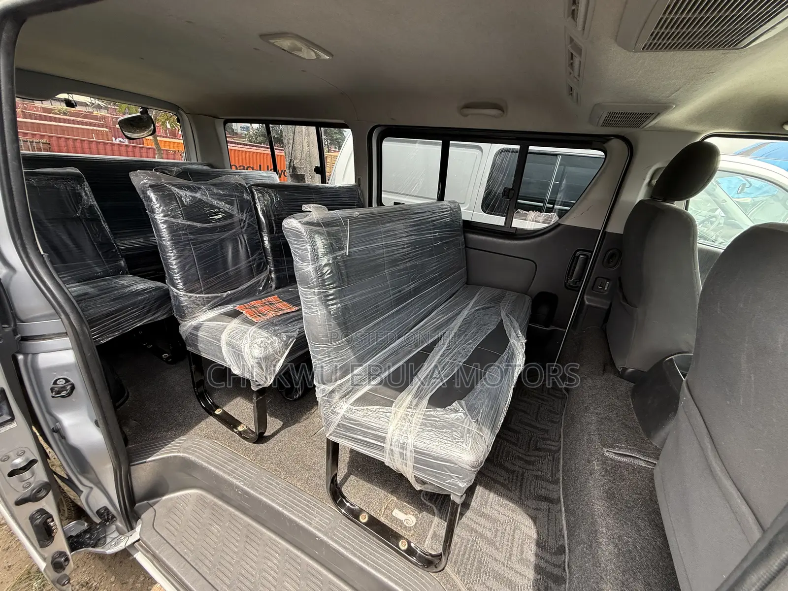 Toyota HiAce 2012 Silver