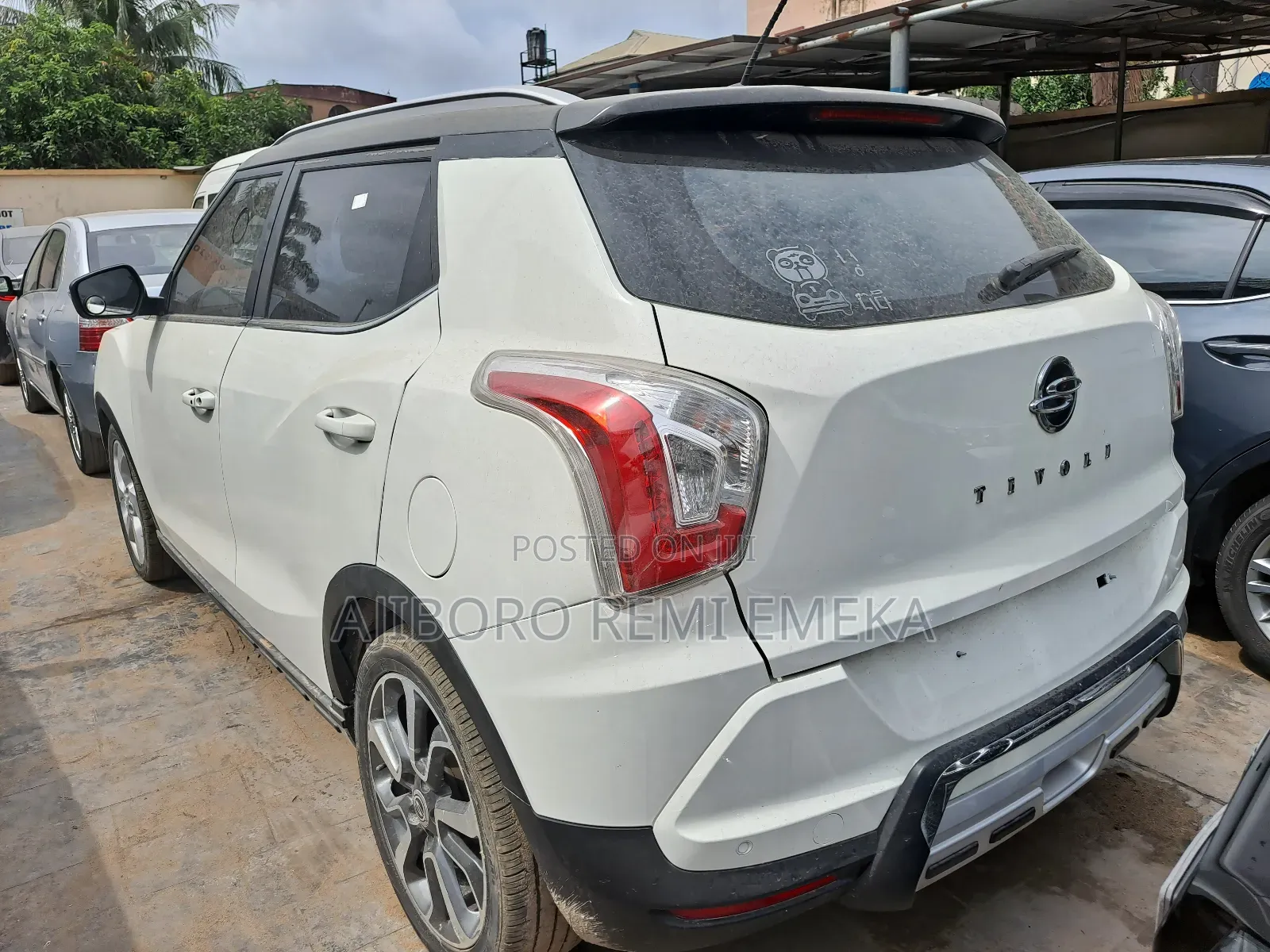 SsangYong Stavic 2016 White