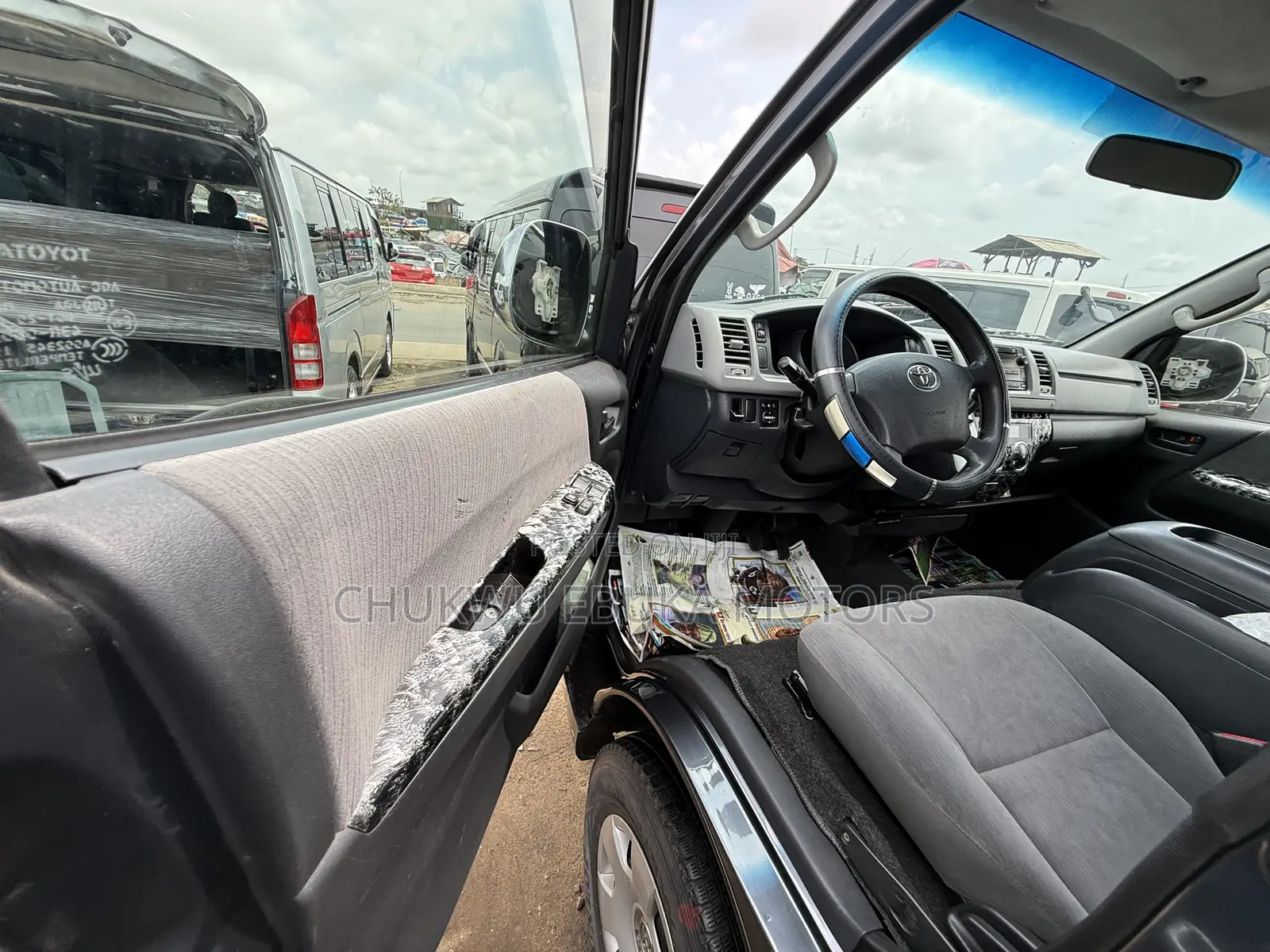 Toyota HiAce 2013 Grey