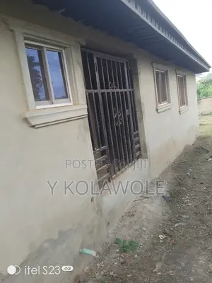 3bdrm House in Afagbon Estate, Soka for sale