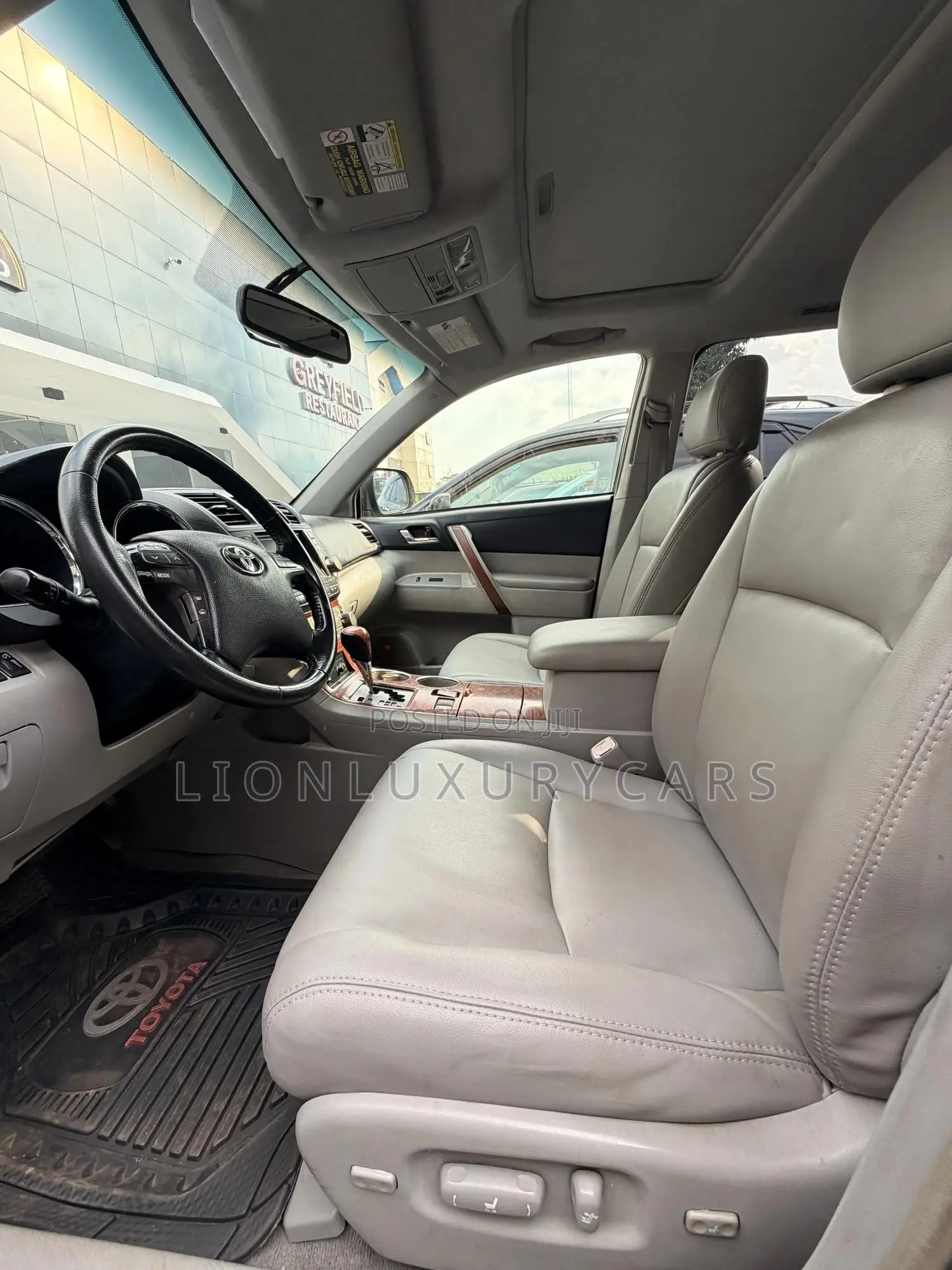 Toyota Highlander 2011 Silver