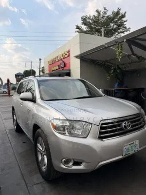 Toyota Highlander 2011 Silver