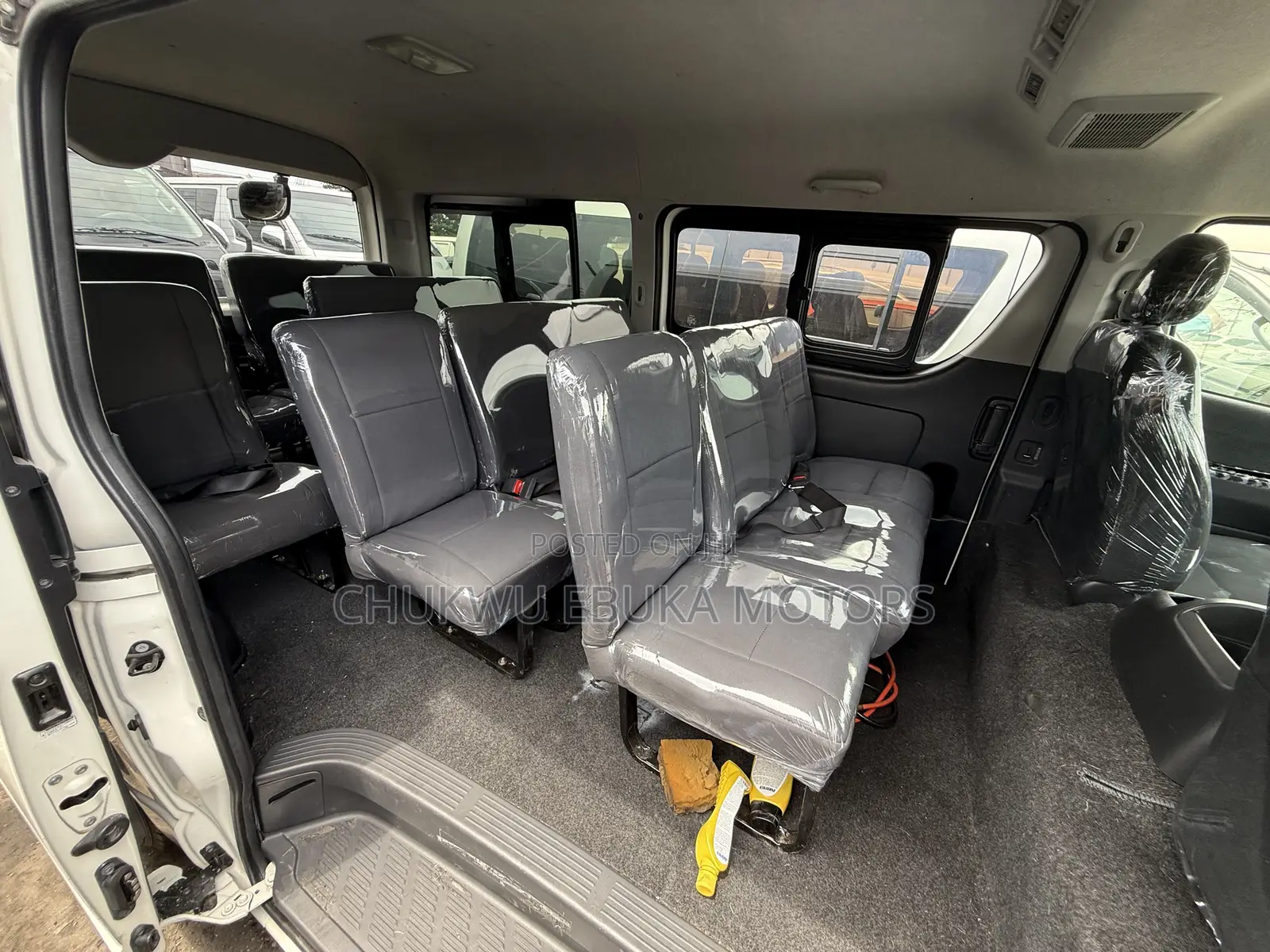 Toyota Grand HiAce 2015 White