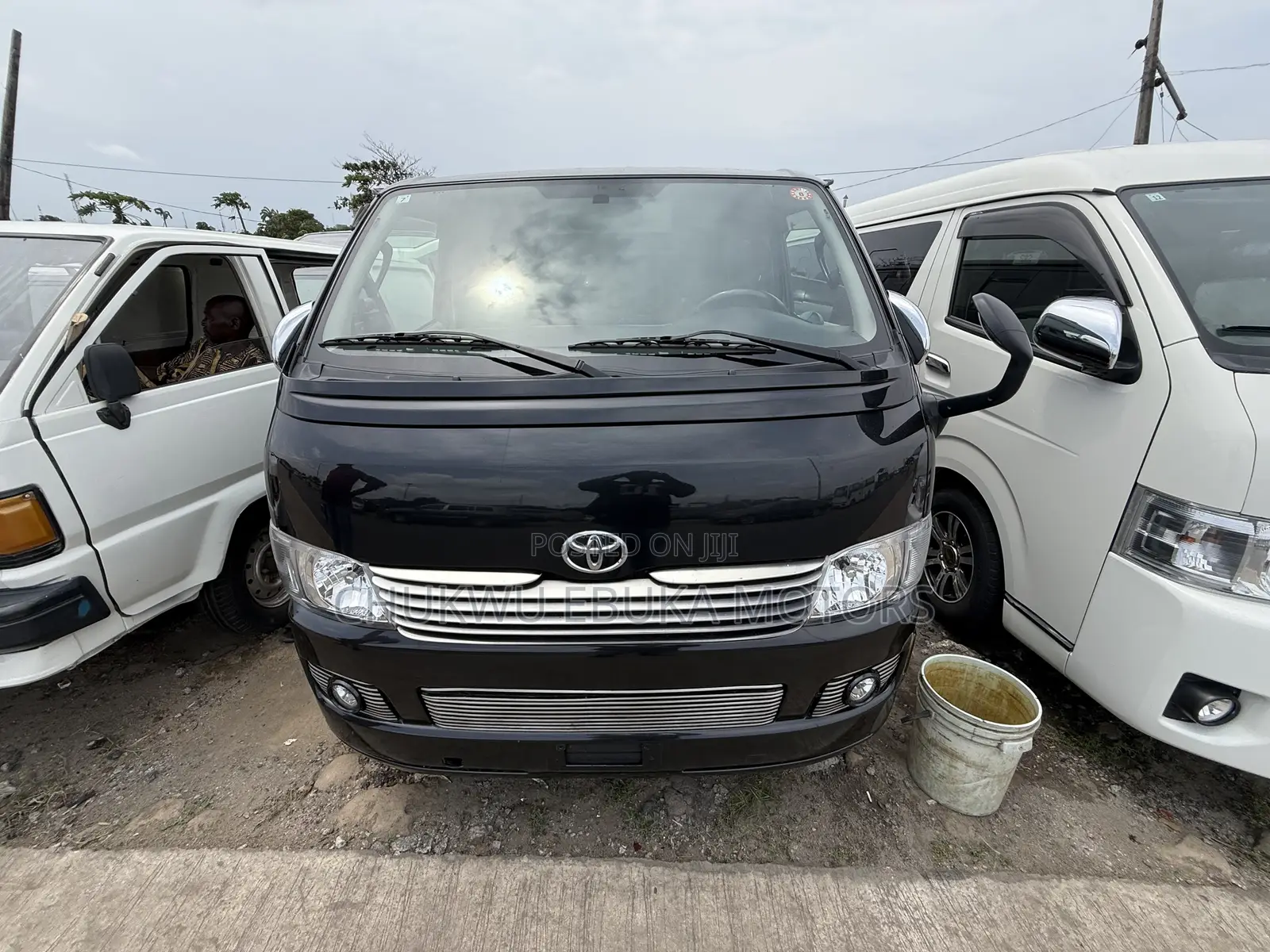 Toyota HiAce 2012 Black