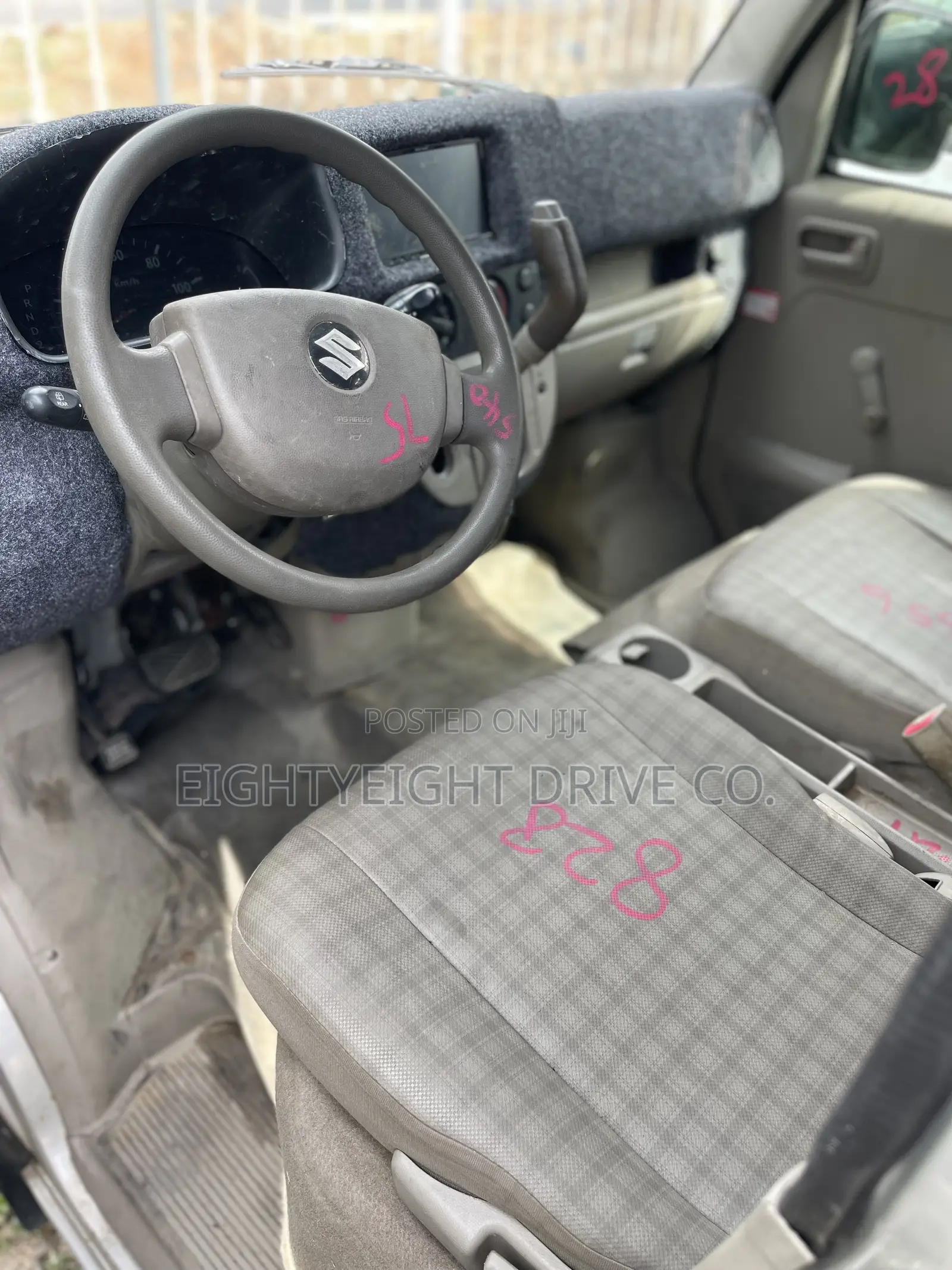 Suzuki APV Minibus 2018 Silver