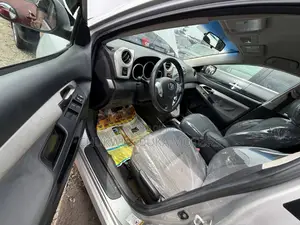 Toyota Matrix S Hatchback AWD (2.4L 4cyl 4A) 2010 Silver