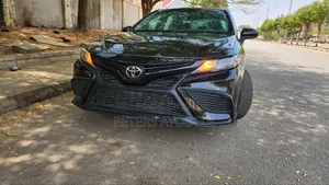 Toyota Camry SE 2021 Black