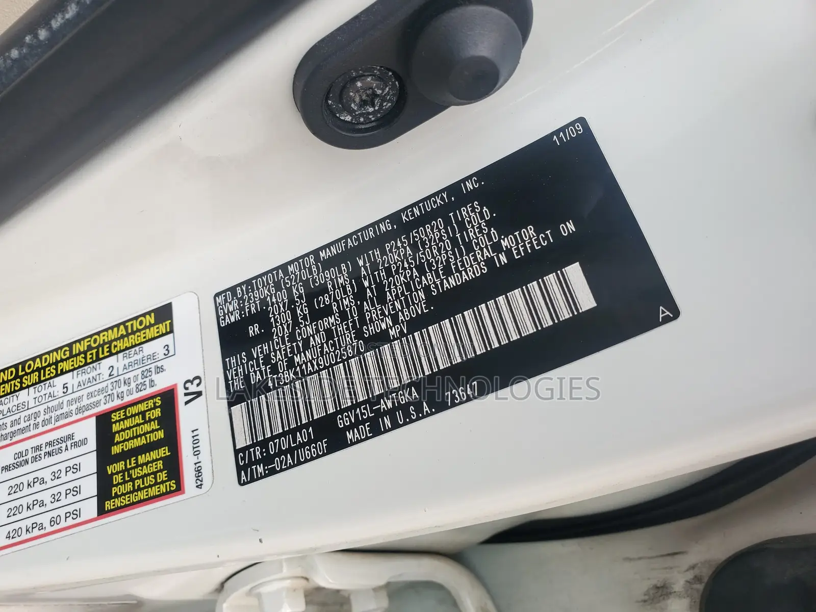 Toyota Venza 2010 White