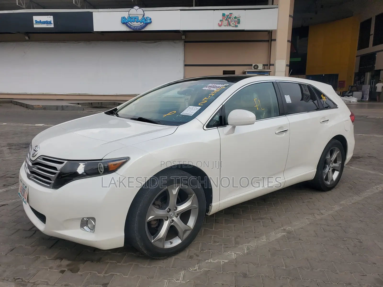 Toyota Venza 2010 White