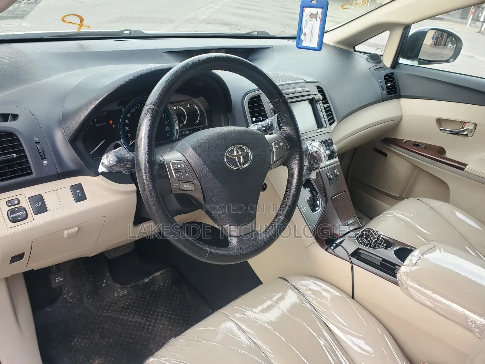 Toyota Venza 2010 White
