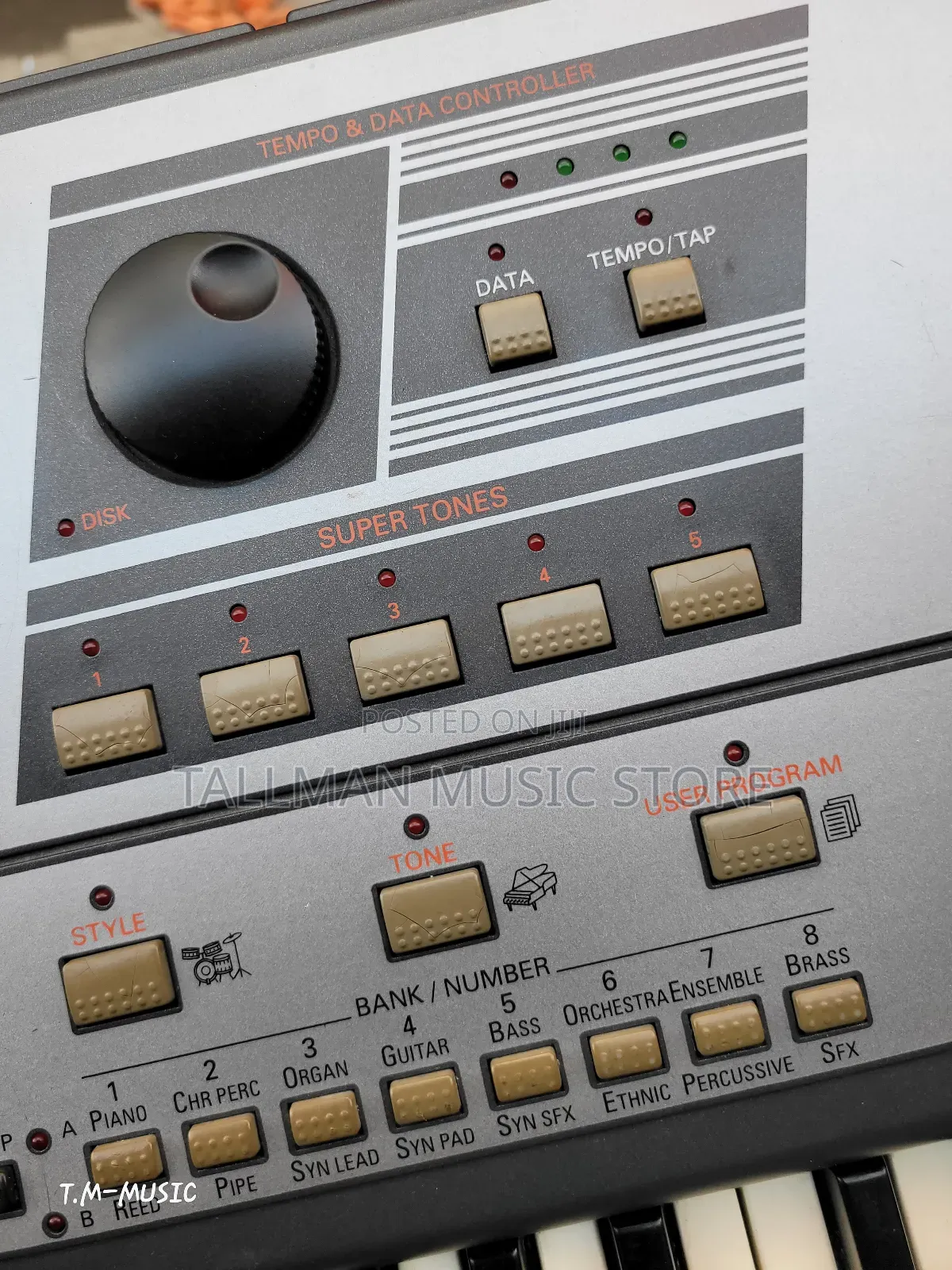 Roland Va-3 Arranger Keyboard