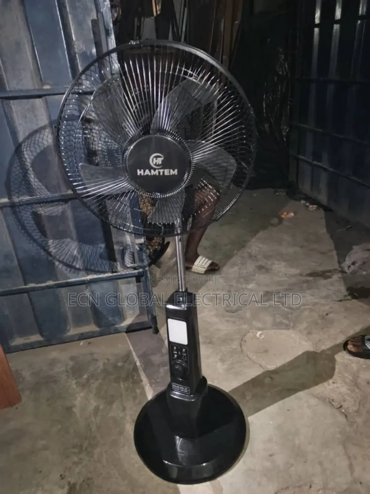 Hamtem Solar Standing Fan (Ac/Dc + Solar Panel)