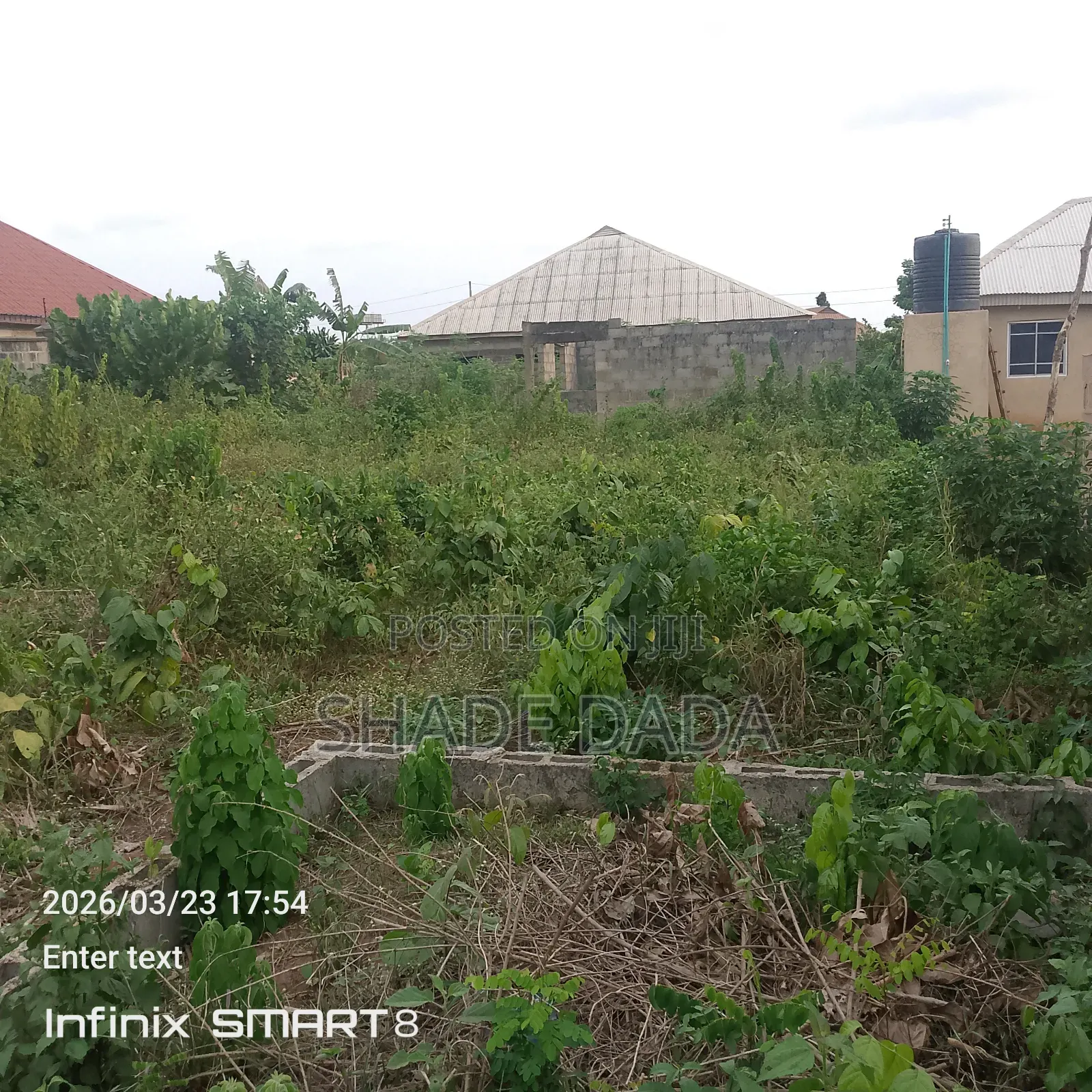 Uncompleted Mini Flat on Half Plot in Agbowa