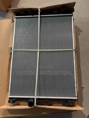 Radiator W206 C300 2022