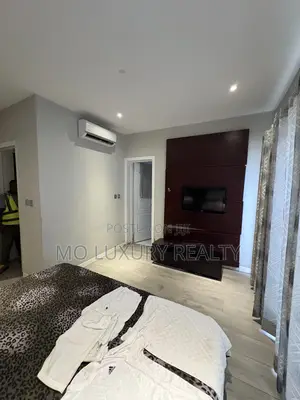 4bdrm Townhouse / Terrace in Lekki Phase 1 for rent