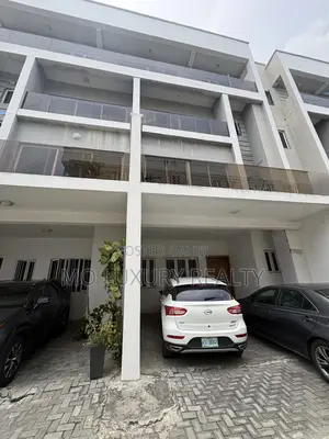 4bdrm Townhouse / Terrace in Lekki Phase 1 for rent