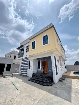Fully Detached 4-Bedroom Duplex With Swimming Pool Security House