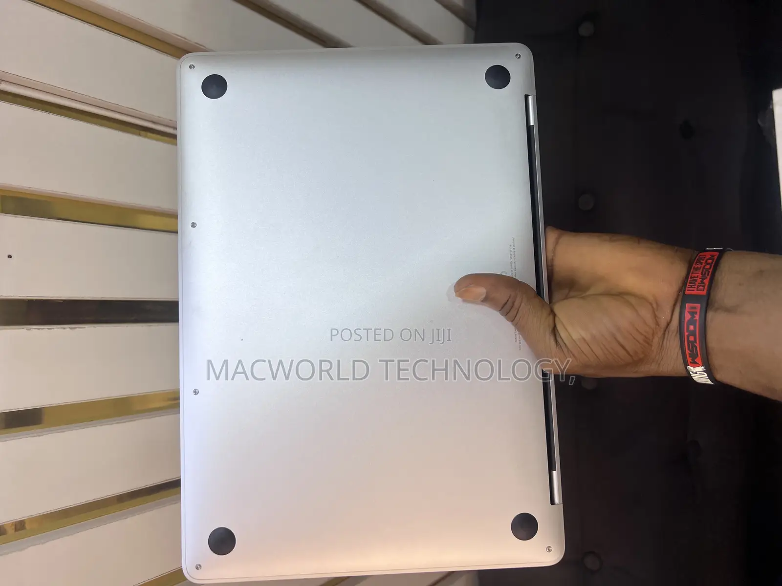 Laptop Apple MacBook Pro 2020 16GB Intel Core i7 SSD 512GB
