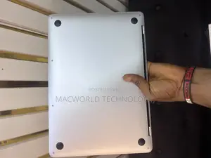 Laptop Apple MacBook Pro 2020 16GB Intel Core i7 SSD 512GB