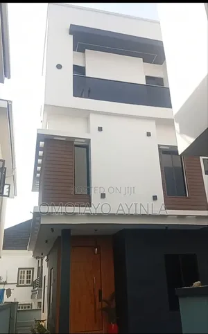 4bdrm House in Magodo Phase 2, Kosofe for sale