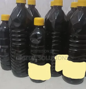 1 Litre of Original Undiluted Natural Honey From Honey Bees.