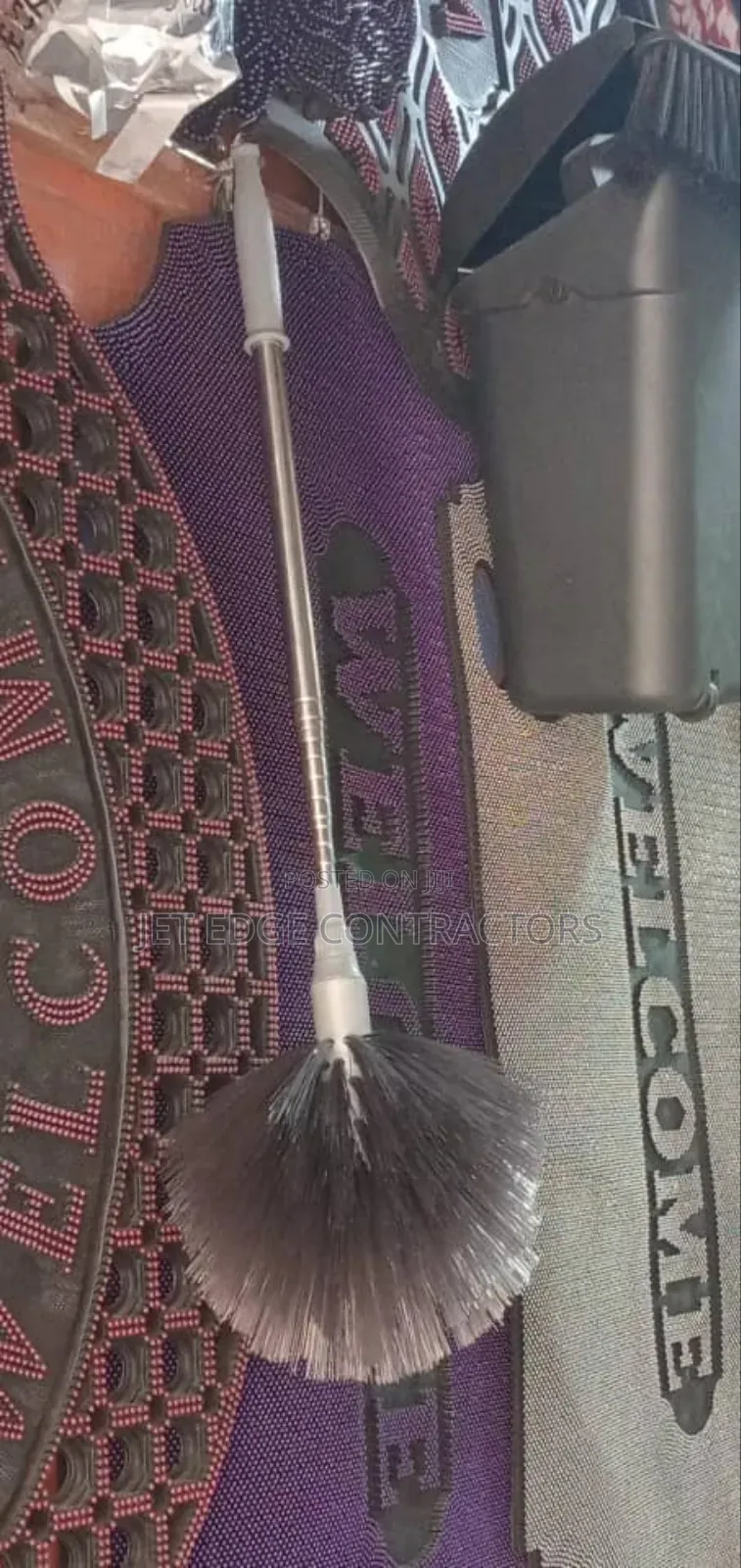 Adjustable Cobweb Brush
