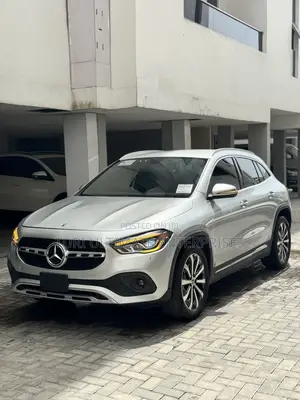 Mercedes-Benz GLA-Class 2021 Silver