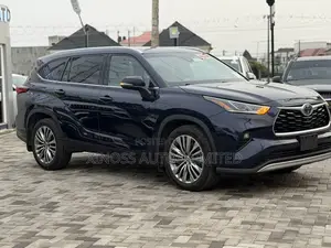Toyota Highlander Platinum 2021 Blue