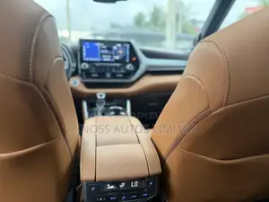 Toyota Highlander Platinum 2021 Blue
