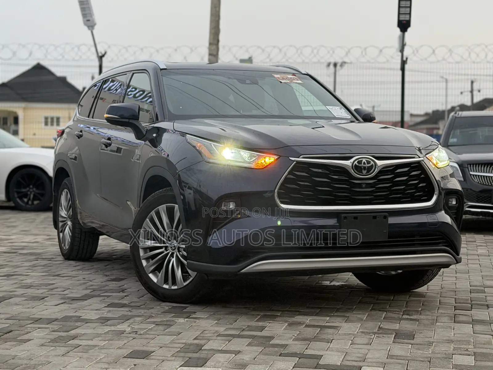 Toyota Highlander Platinum 2021 Blue